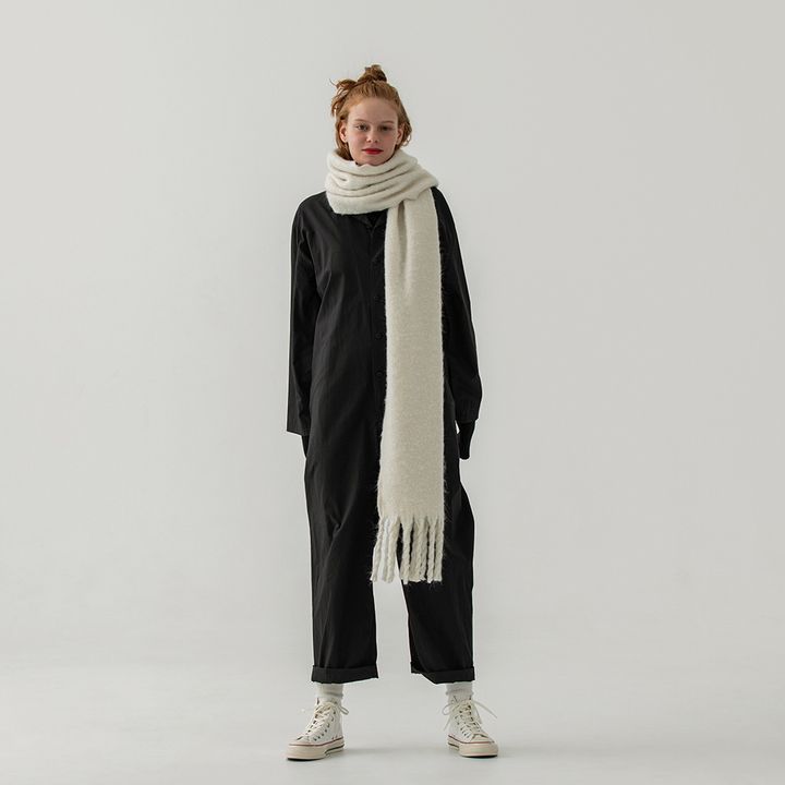 お洒落さんに習う、定番白の《コンバース》使ったお手本コーデ6選