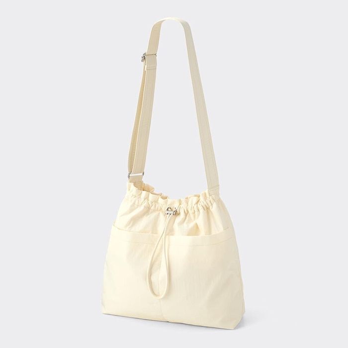 画像1: 出典：GU