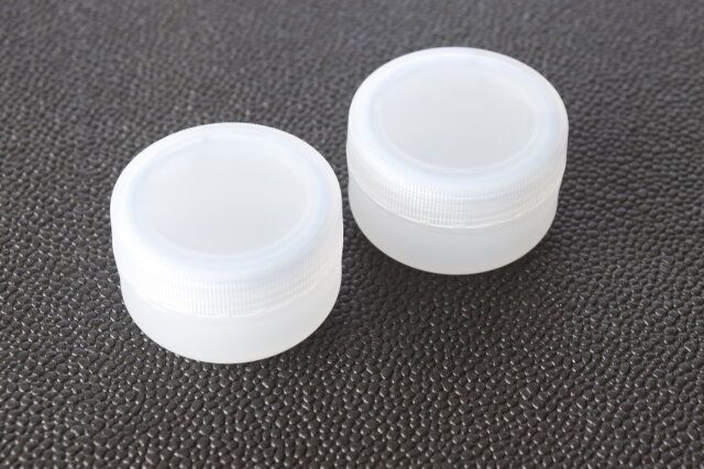 セリアのパッキン付きクリームケース