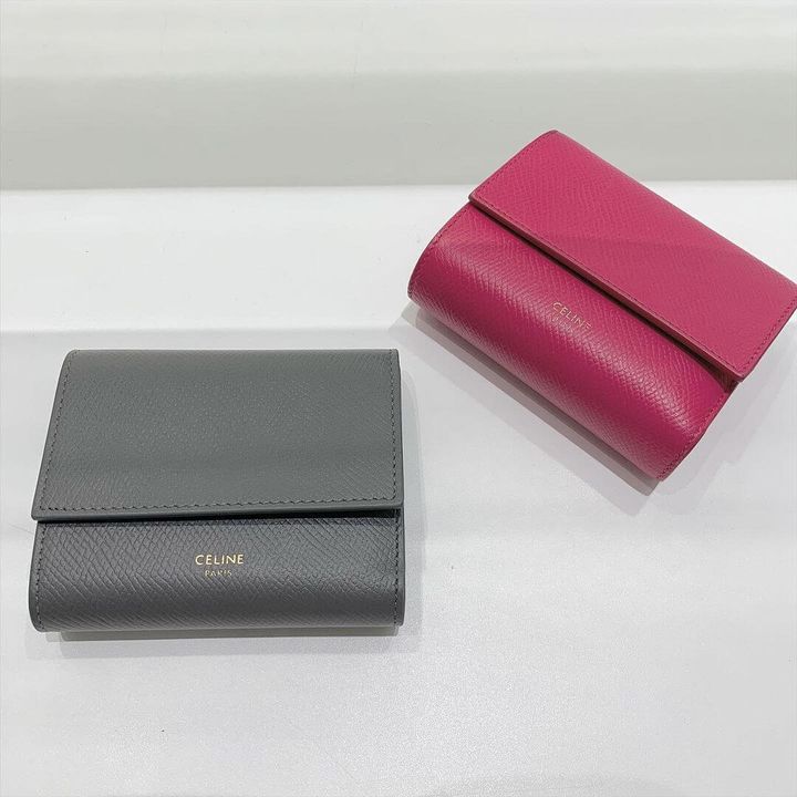 セリーヌのミニ財布
