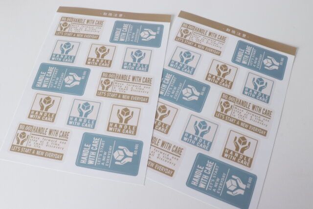 ダイソーの注意喚起シール