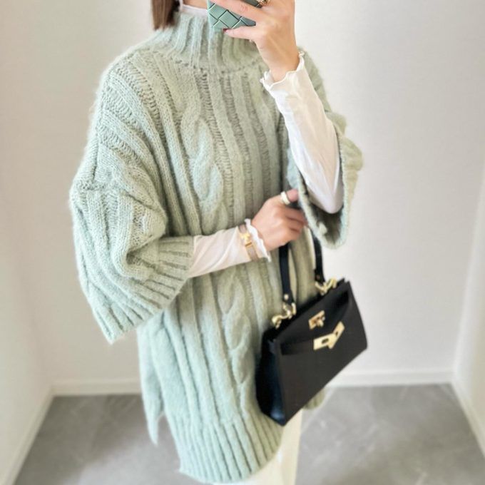 ZARAの「ケーブルニットセーターショートスリーブ」