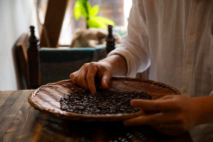 レトロな雰囲気で自家焙煎コーヒーを味わう♪雑司ヶ谷鬼子母神参道「キアズマ珈琲」