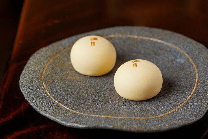 京都みやげで大人気の和菓子 「阿闍梨餅」を買いに満月本店へ