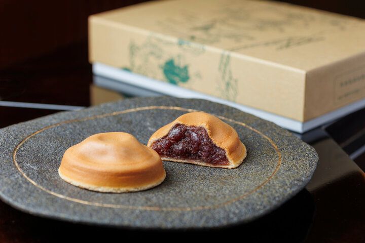 京都みやげで大人気の和菓子 「阿闍梨餅」を買いに満月本店へ