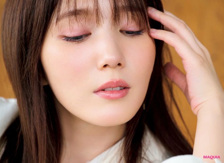 本田 翼さんの春メイク。初めましての好感度を上げるなら、青みピンクのワントーンで！_8