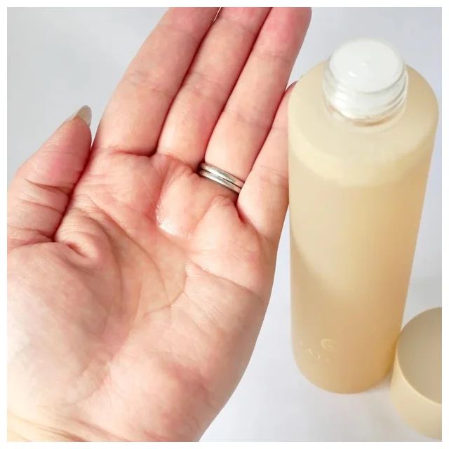 ベストコスメも受賞！「ファチュイテ」の人気アイテム_ファチュイテの定番アイテム 「ブライテスト リリーシングローション」_2