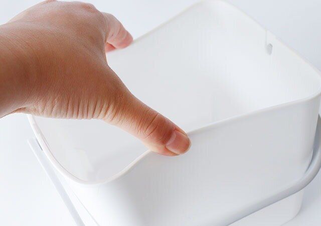 セリアのハンドル付きソフトバスケット ホワイトの素材