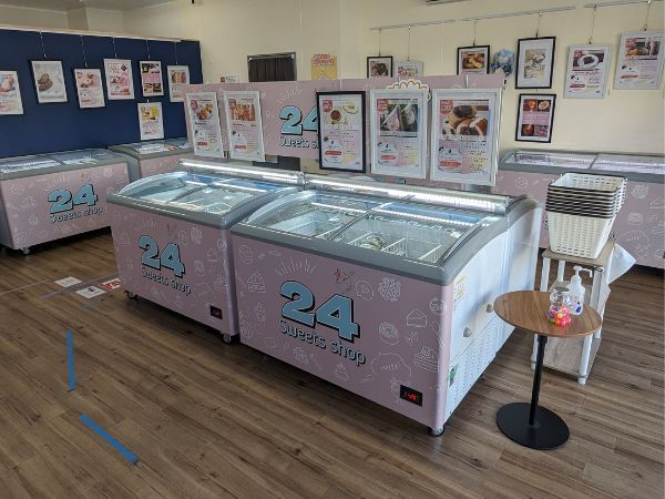 24sweets shop鹿児島店 店内