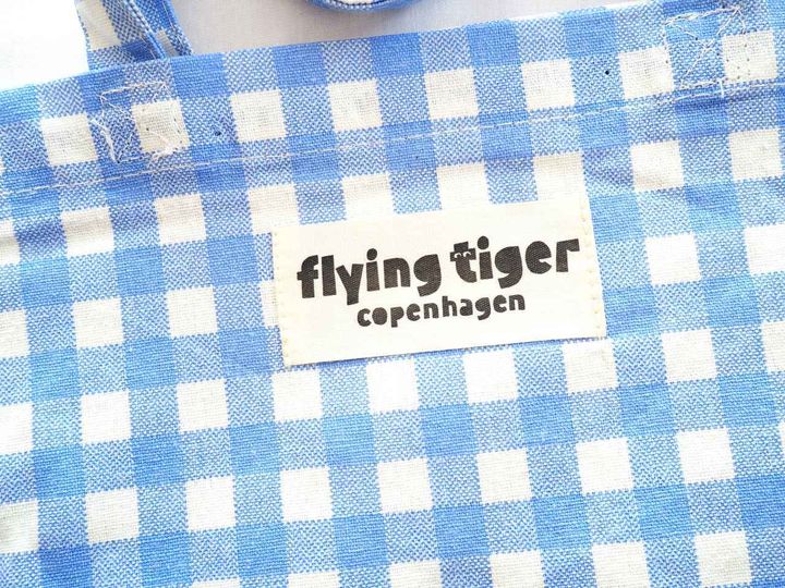 画像: バズったトートと同じタグ♪ このタグがデザインのポイント！