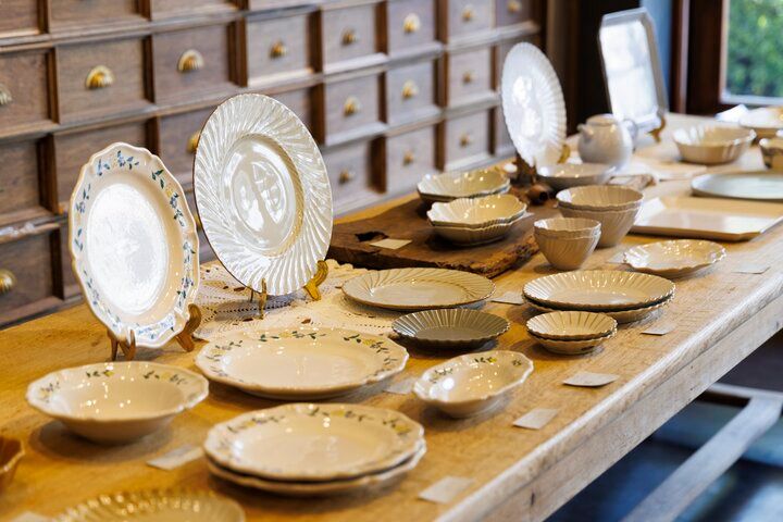 食器、雑貨、家具多数あります ギフトにもぴったり。蔵前の「道具屋 nobori」ですてきな器や生活雑貨