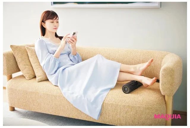 石井美保さんの夜の最新美容ルーティン_【20:30】くつろぎ時間もながら血流アップ_1