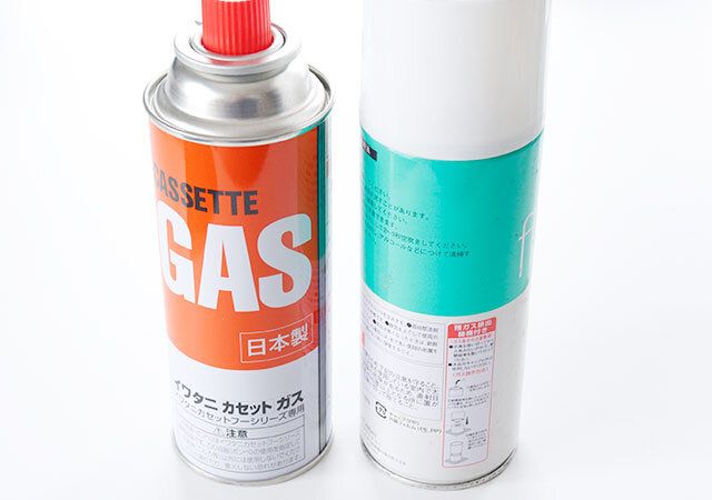 イワタニのカセットガスと他社のスプレー缶