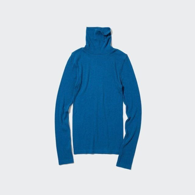 ユニクロのヒートテックリブタートルネックT