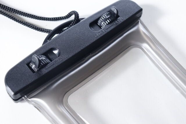 セリアのスマホ防水ケースのストッパー部分