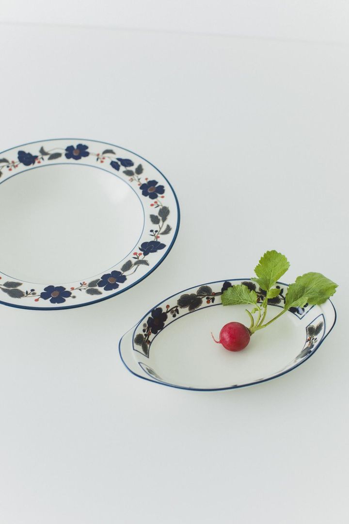 画像: 【dec. BY CLIP】スーププレート¥2,090、オーバルグラタン皿¥2,640 www.dot-st.com