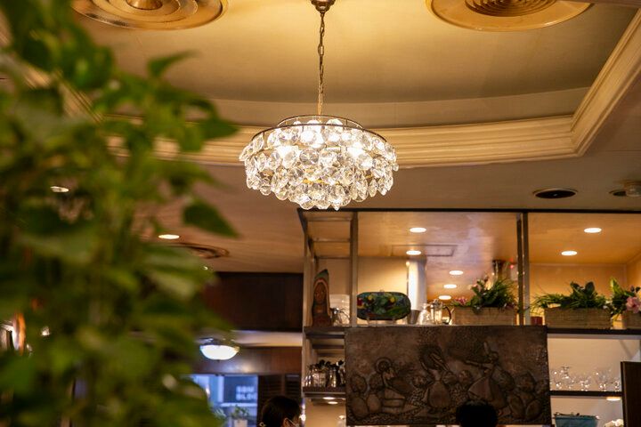 日本で最も古いとされる喫茶店、銀座「カフェーパウリスタ」で文豪たちが愛したコーヒーを味わう