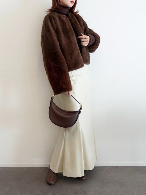 冬の淡色コーデ