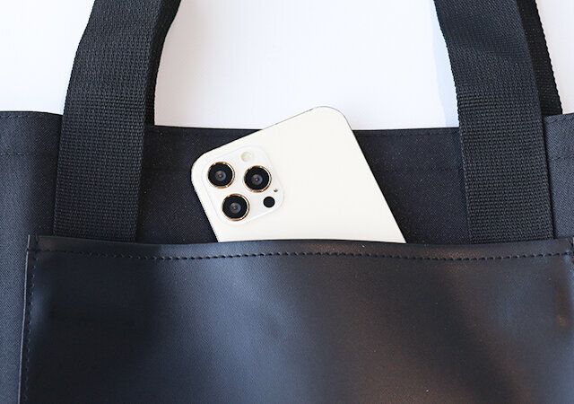 AIGLE［エーグル］トートバッグ＆仕切りになるバッグインバッグ 2点セットのフロントポケット