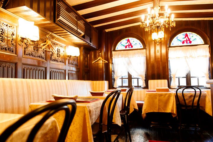 クラシックな洋館で本場のガレット＆クレープが味わえる大阪・難波の「クレープリー・アルション」