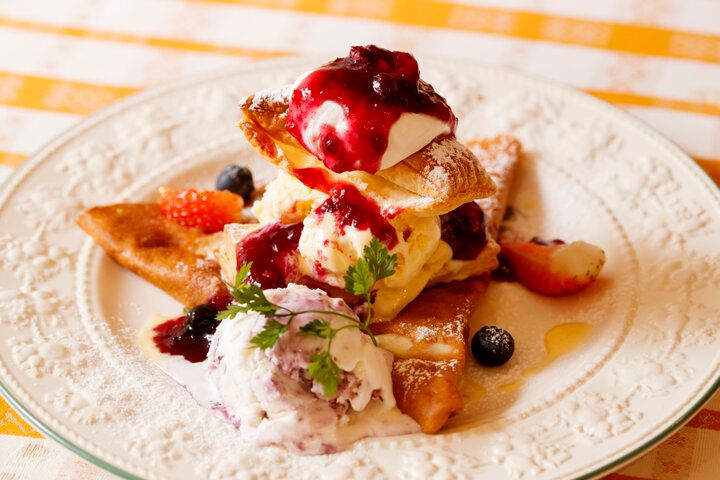 クラシックな洋館で本場のガレット＆クレープが味わえる大阪・難波の「クレープリー・アルション」