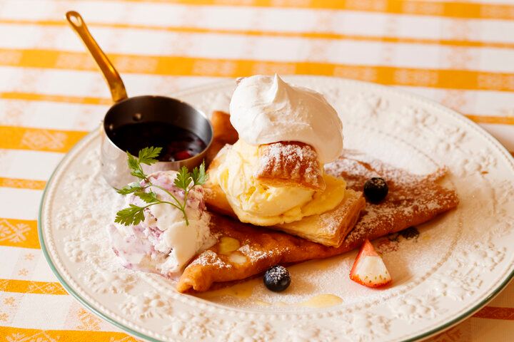 クラシックな洋館で本場のガレット＆クレープが味わえる大阪・難波の「クレープリー・アルション」