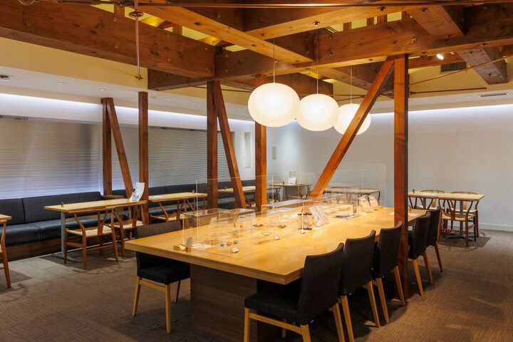 京都・河原町「永楽屋 本店」の喫茶室で、栗や抹茶の和スイーツにほっこり