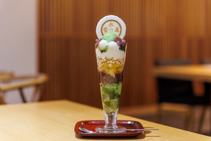 京都・河原町「永楽屋 本店」の喫茶室で、栗や抹茶の和スイーツにほっこり