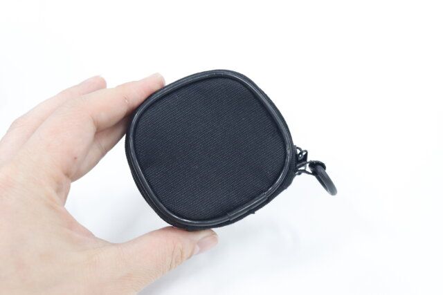 ダイソーのマルチミニポーチのサイズ感