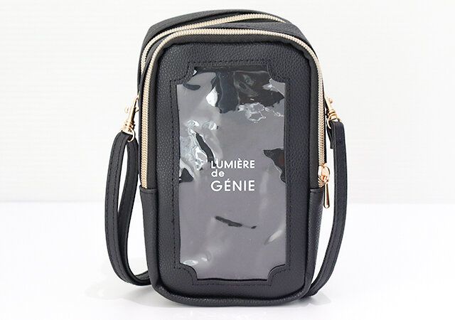付録のスマホショルダーバッグは窓付き