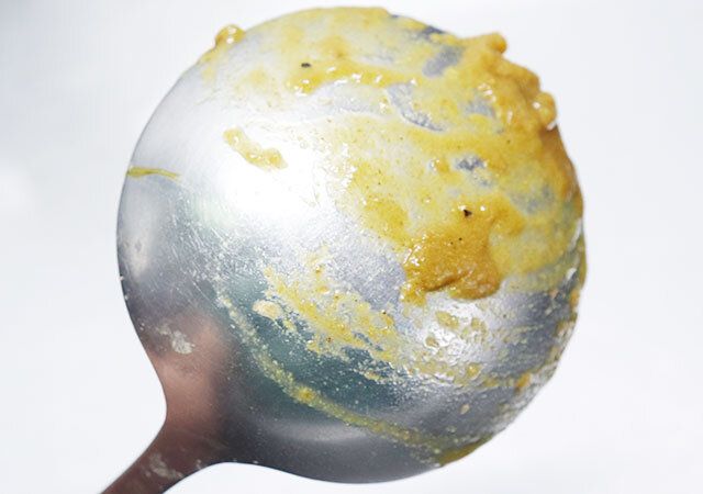 カレーで汚れた調理器具の洗浄実験