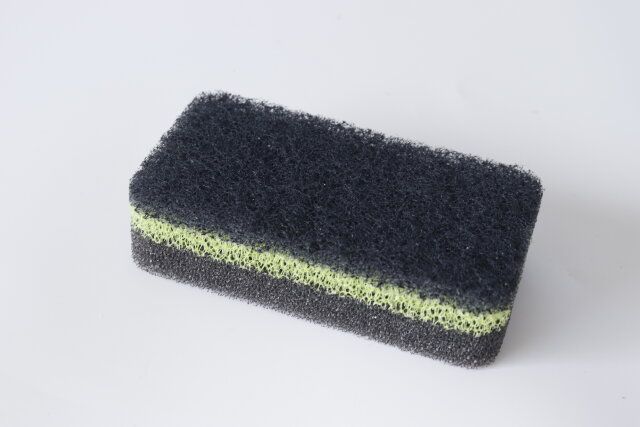 アクリルビーズ付き加工のキッチンスポンジ