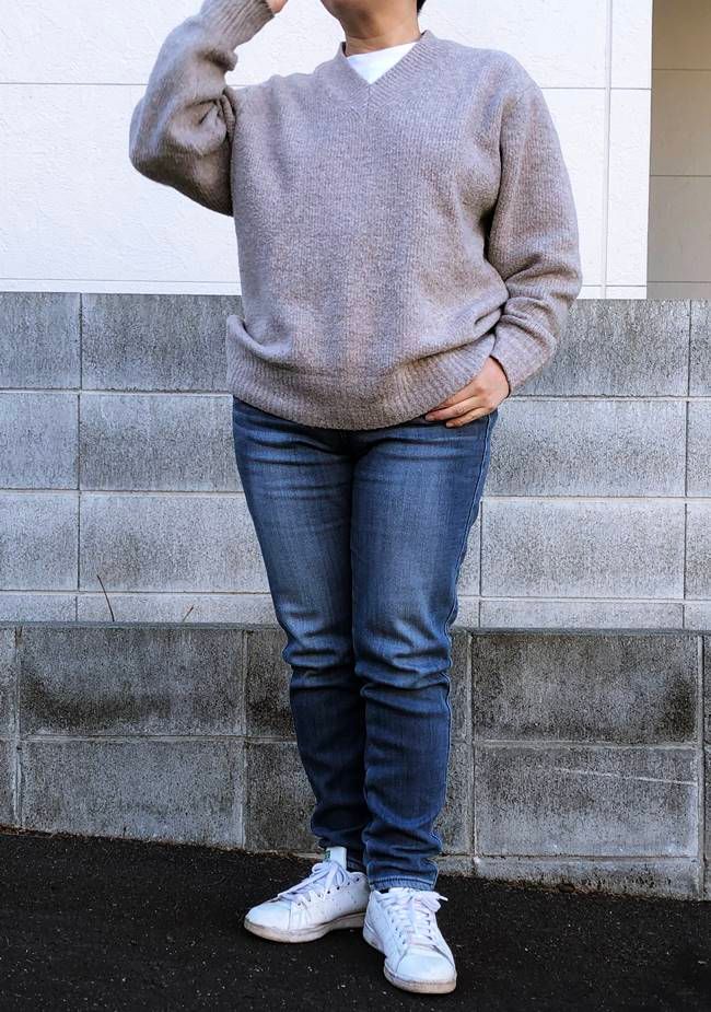 GU ブラッシュドヤーンVネックセーター（長袖） コーディネート例