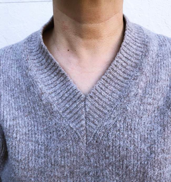 GU ブラッシュドヤーンVネックセーター（長袖） Vネック