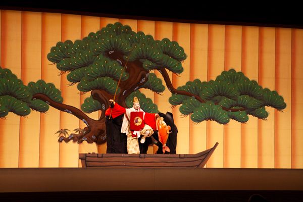 カスタマイズが神すぎる…！上級キャンパーのバンライフのインテリア作りを紹介！【人気記事】