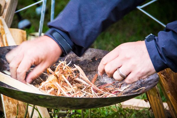 カスタマイズが神すぎる…！上級キャンパーのバンライフのインテリア作りを紹介！【人気記事】