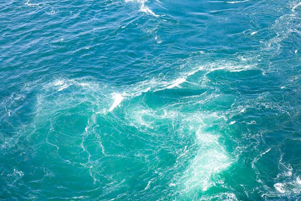 カスタマイズが神すぎる…！上級キャンパーのバンライフのインテリア作りを紹介！【人気記事】