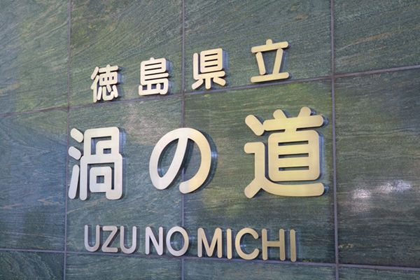 カスタマイズが神すぎる…！上級キャンパーのバンライフのインテリア作りを紹介！【人気記事】