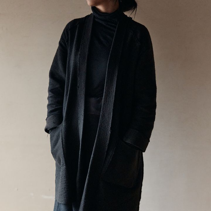 〈MITTAN〉のガラ紡生地のジャケット