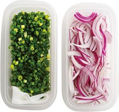 時短のカギは冷蔵庫？ プロの冷蔵庫の中、見せます！ フードコーディネーター平岡淳子さんの「冷蔵庫の使いこなし術・1～3段目」の画像4