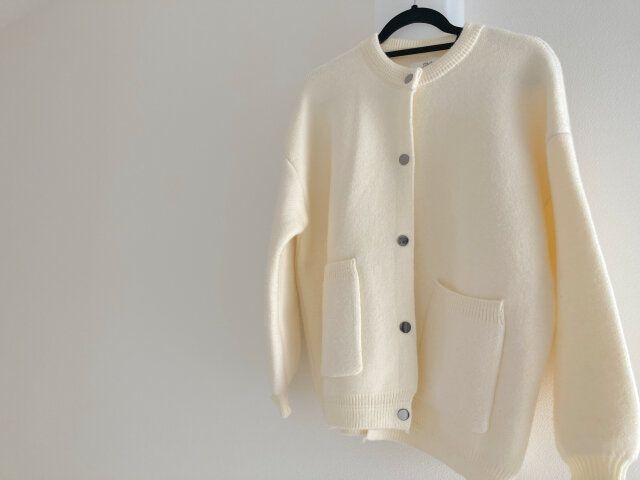 服 手放す 方法