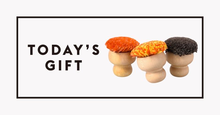 〈米沢緞通・滝沢工房〉の革用ブラシ