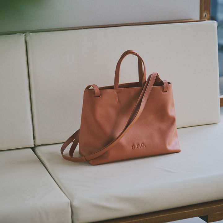 理想のお仕事バッグ7選。2024年のスタートに新調したいおすすめバッグをチェック【マイスタンダードブック まとめ】