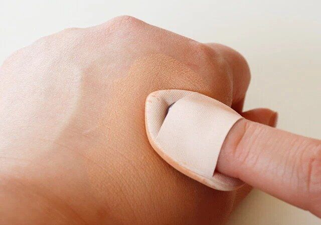 ダイソーのメイクアップパフ（ミニサイズ、4個、専用ケース付）の使い心地