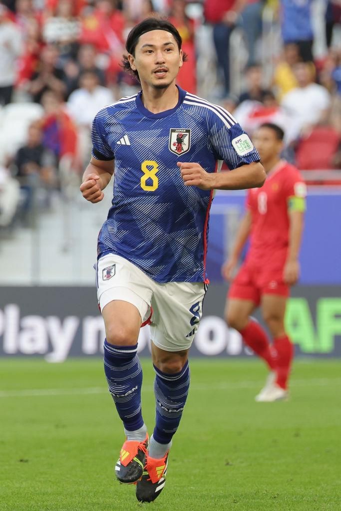 名前はプレデター！南野も履いてるシューズがオシャレ！