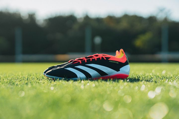 名前はプレデター！南野も履いてるシューズがオシャレ！