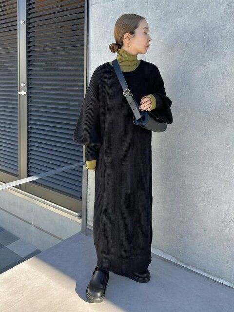 黒ワンピースコーデ