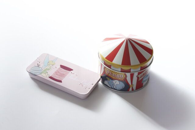 セリアのティンカーベル スライド缶とブリキ缶 テント／ダンボ