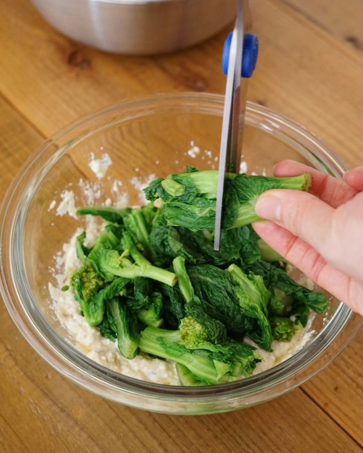 女性に嬉しい栄養素もたっぷり！菜の花の洋風白和え【料理家 あやかの旬野菜を使ったアペロおつまみ vol.4 〜レシピで旅するヨーロッパ〜】