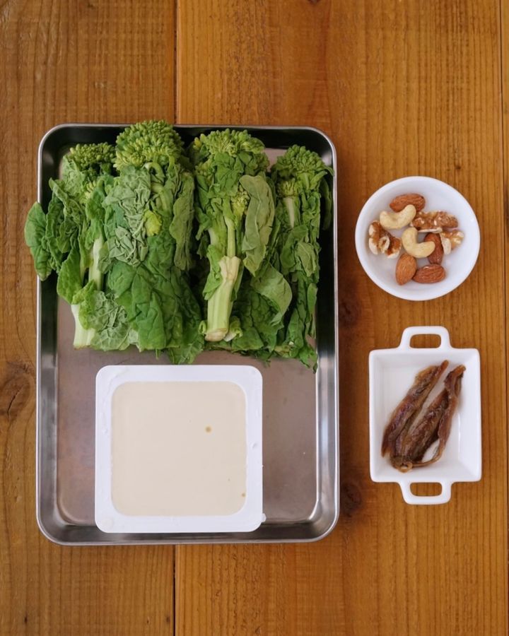 女性に嬉しい栄養素もたっぷり！菜の花の洋風白和え【料理家 あやかの旬野菜を使ったアペロおつまみ vol.4 〜レシピで旅するヨーロッパ〜】